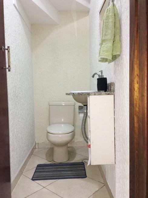 Sobrado à venda com 3 quartos, 100m² - Foto 2