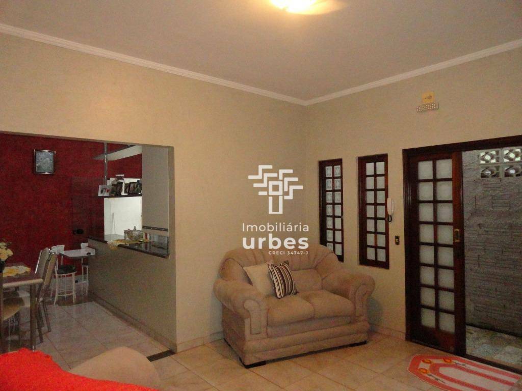 Casa à venda com 2 quartos, 108m² - Foto 3