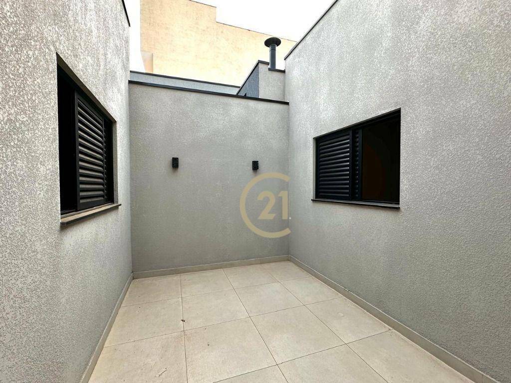 Casa à venda com 3 quartos, 93m² - Foto 14