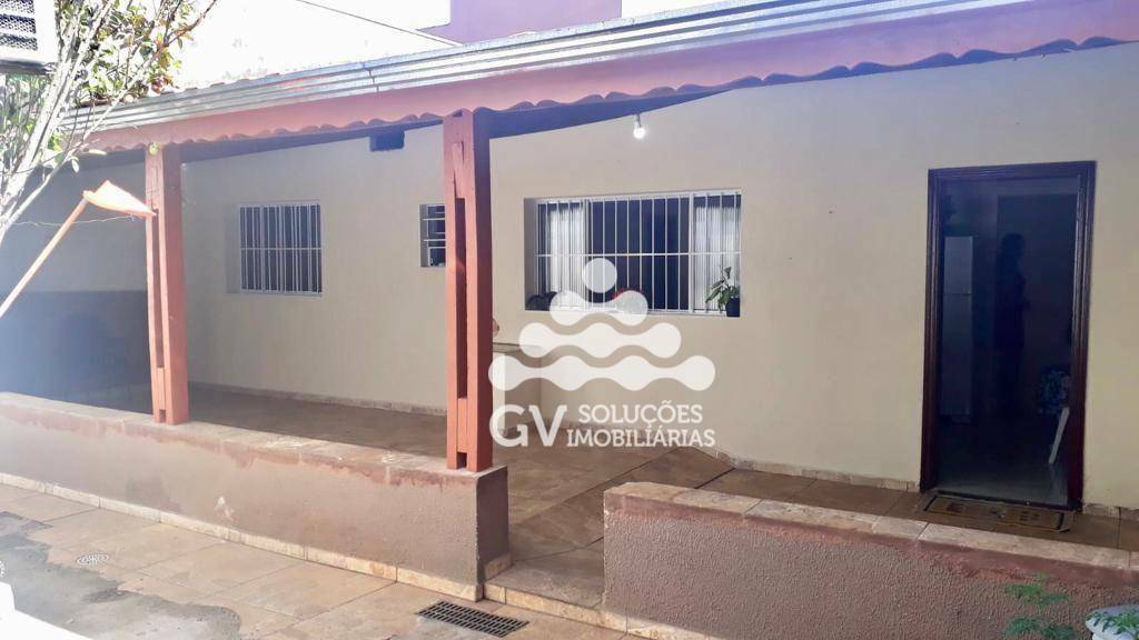 Casa à venda com 2 quartos, 200m² - Foto 5