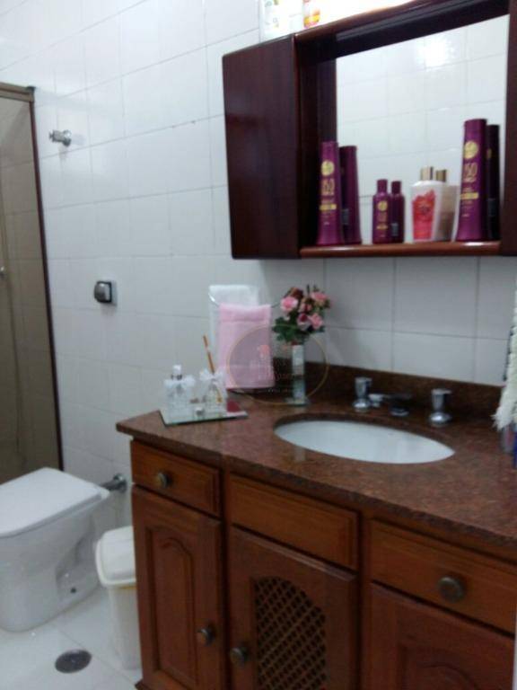 Apartamento à venda com 3 quartos, 180m² - Foto 14