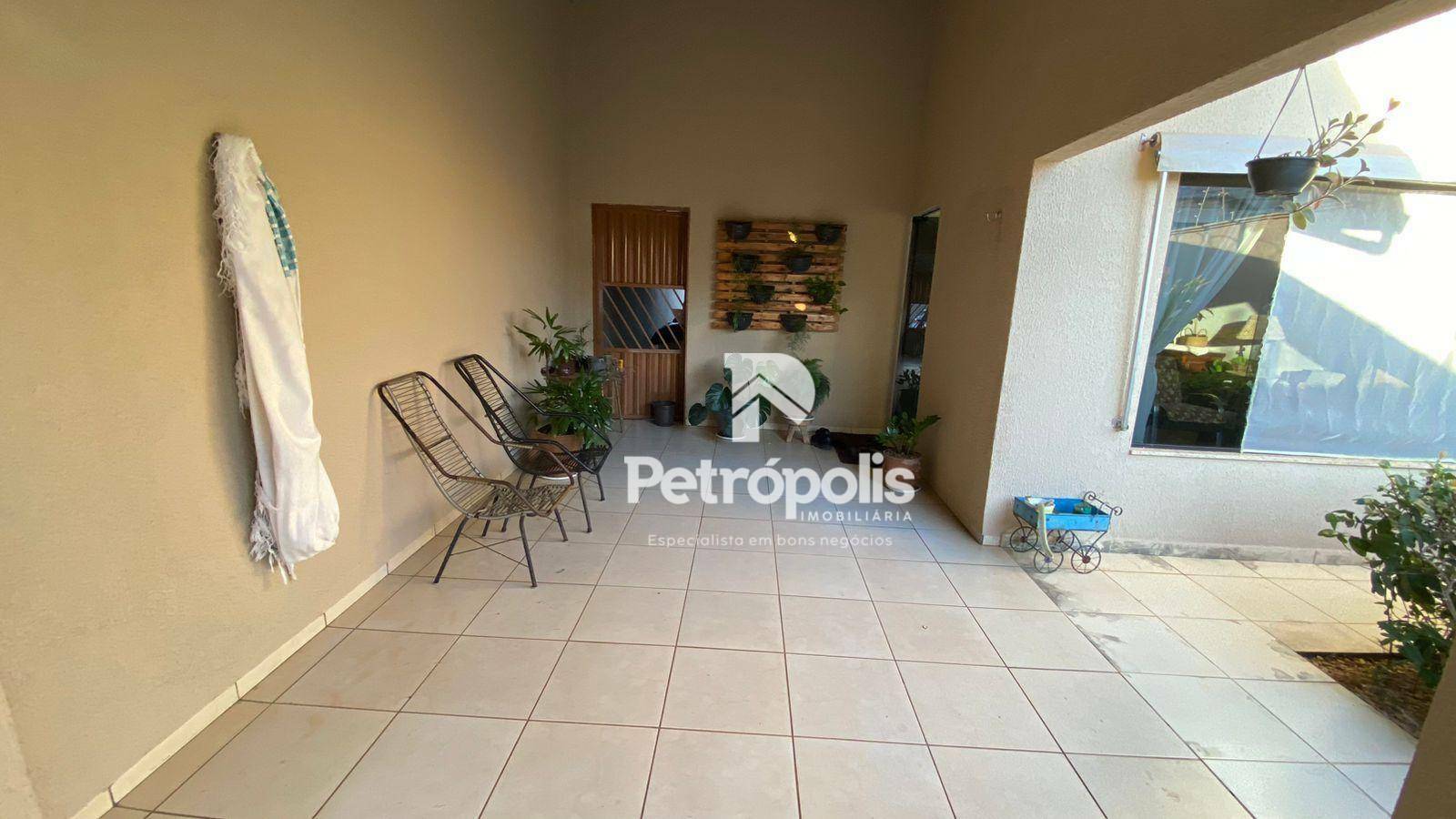 Casa à venda com 3 quartos, 104m² - Foto 4