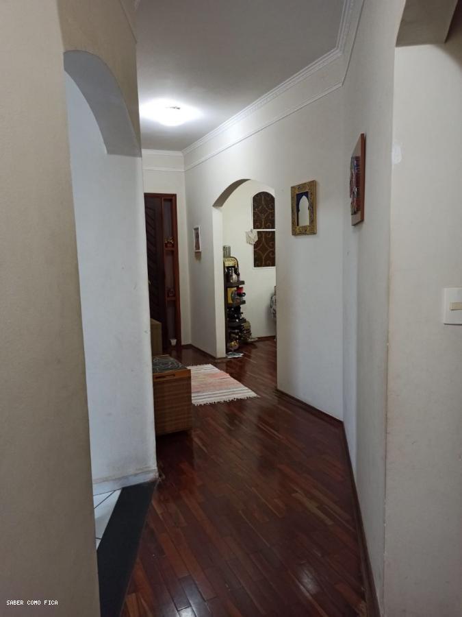 Casa à venda com 3 quartos, 400m² - Foto 20