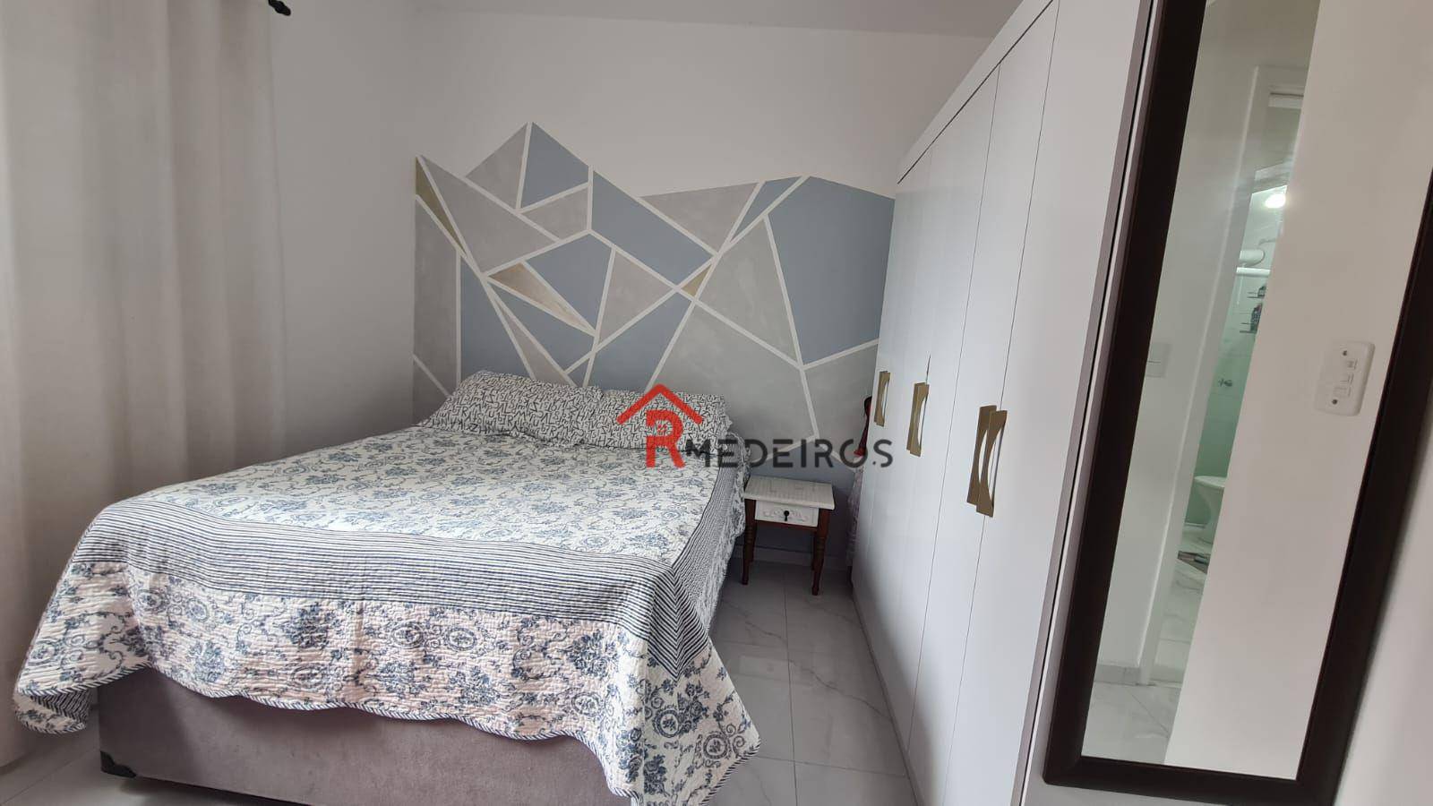 Apartamento à venda com 2 quartos, 70m² - Foto 17