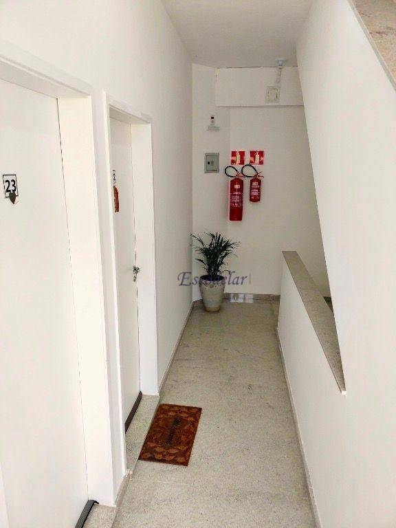 Apartamento à venda com 2 quartos, 35m² - Foto 11