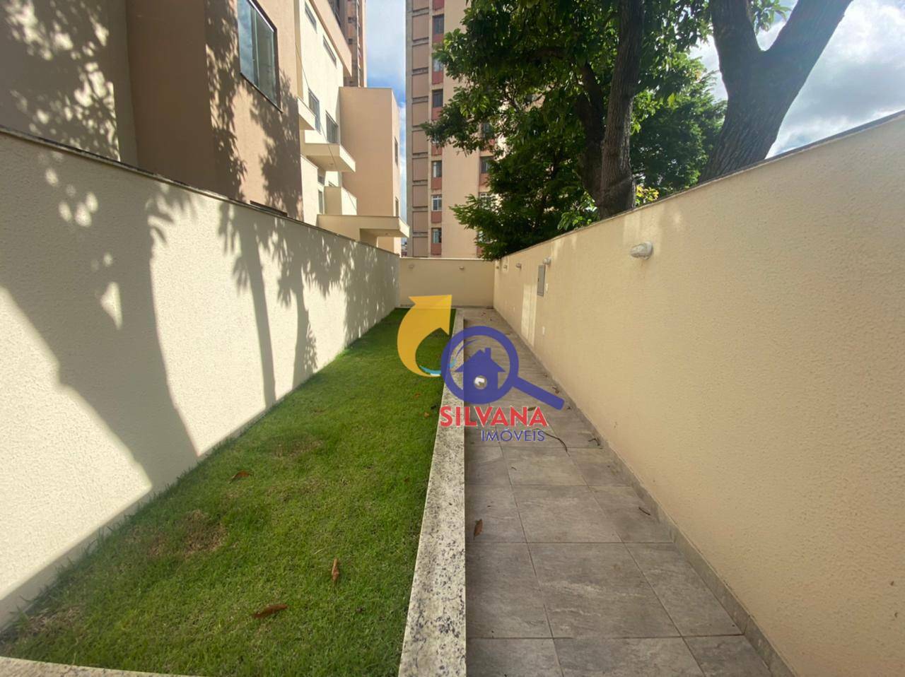 Apartamento à venda com 2 quartos, 225m² - Foto 4