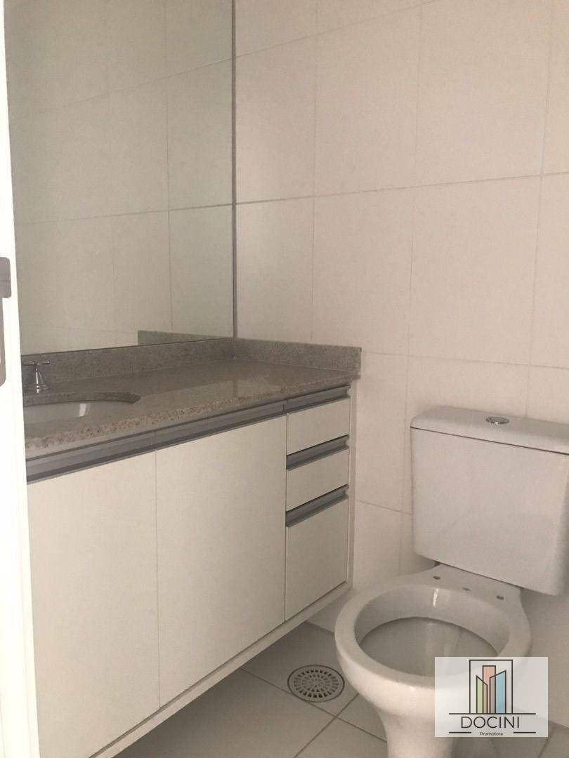 Apartamento à venda com 2 quartos, 61m² - Foto 2