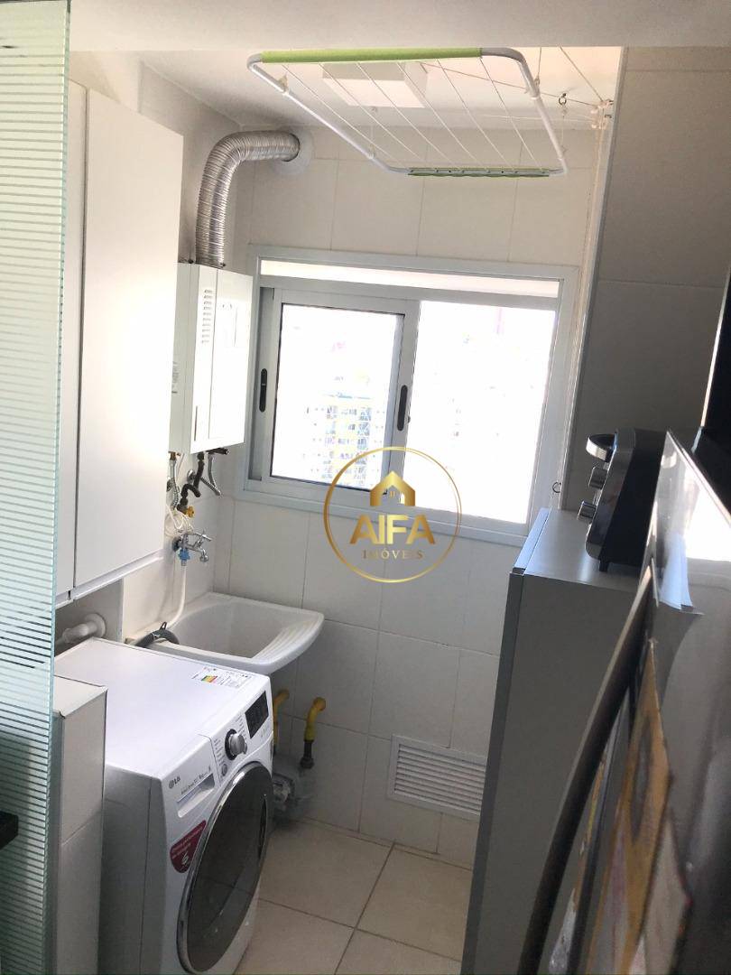 Apartamento à venda com 2 quartos, 70m² - Foto 9