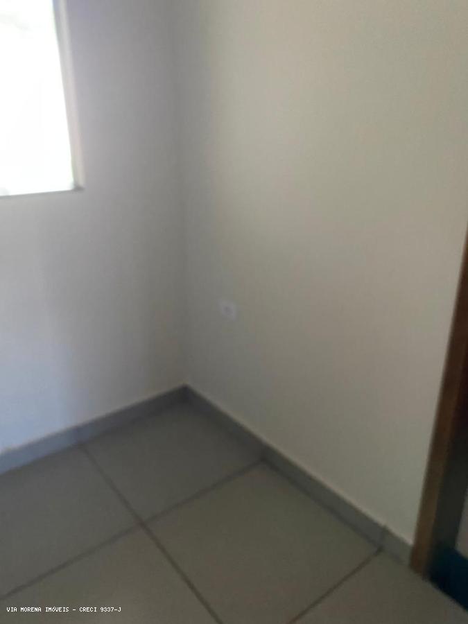 Casa à venda com 1 quarto, 200m² - Foto 6