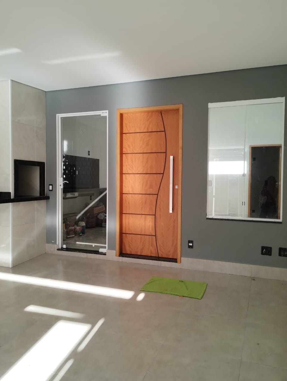 Casa à venda com 3 quartos, 113m² - Foto 1