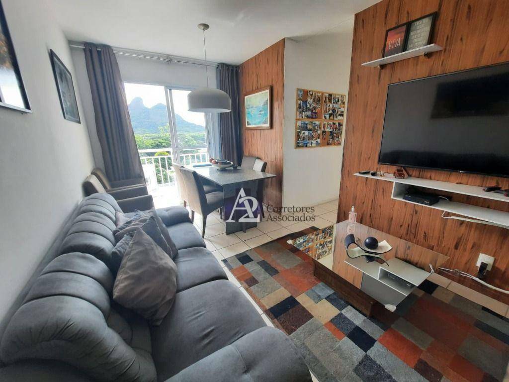 Apartamento à venda com 3 quartos, 65m² - Foto 2