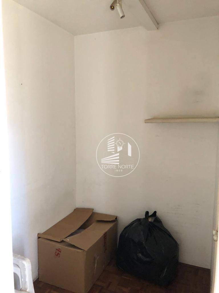 Apartamento à venda com 3 quartos, 121m² - Foto 19