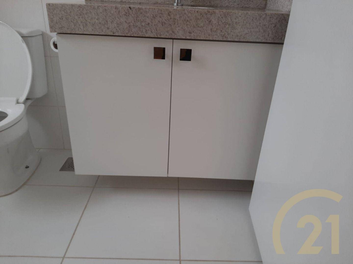 Apartamento para alugar com 3 quartos, 85m² - Foto 4