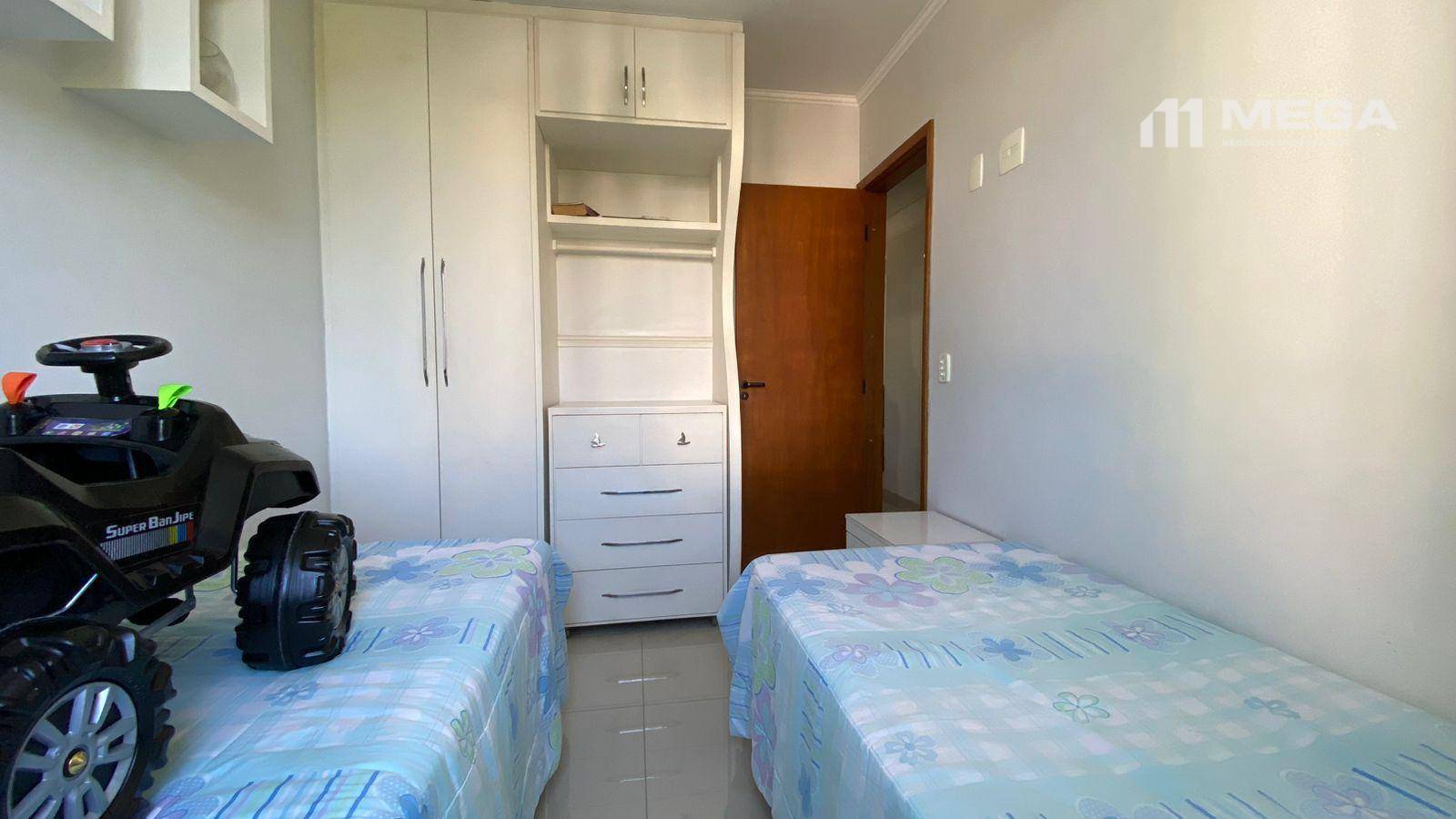 Apartamento à venda com 3 quartos, 75m² - Foto 15