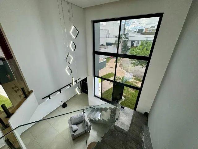 Casa de Condomínio à venda com 3 quartos, 200m² - Foto 2