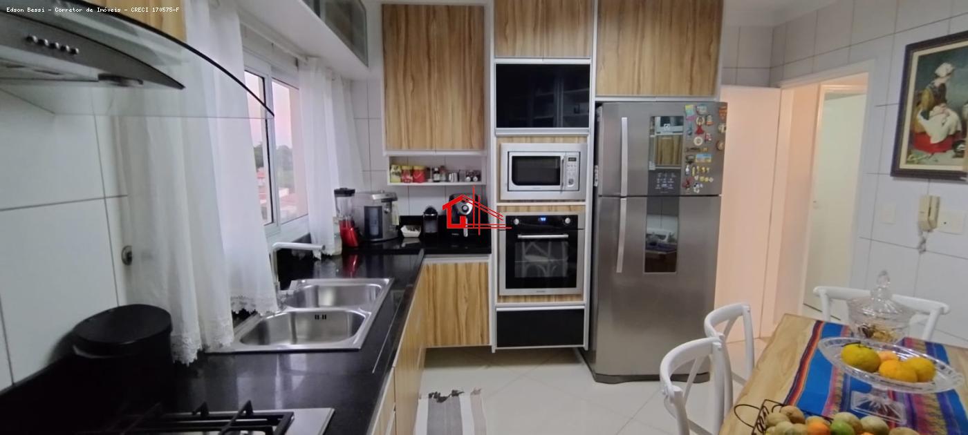 Apartamento à venda com 4 quartos, 212m² - Foto 22