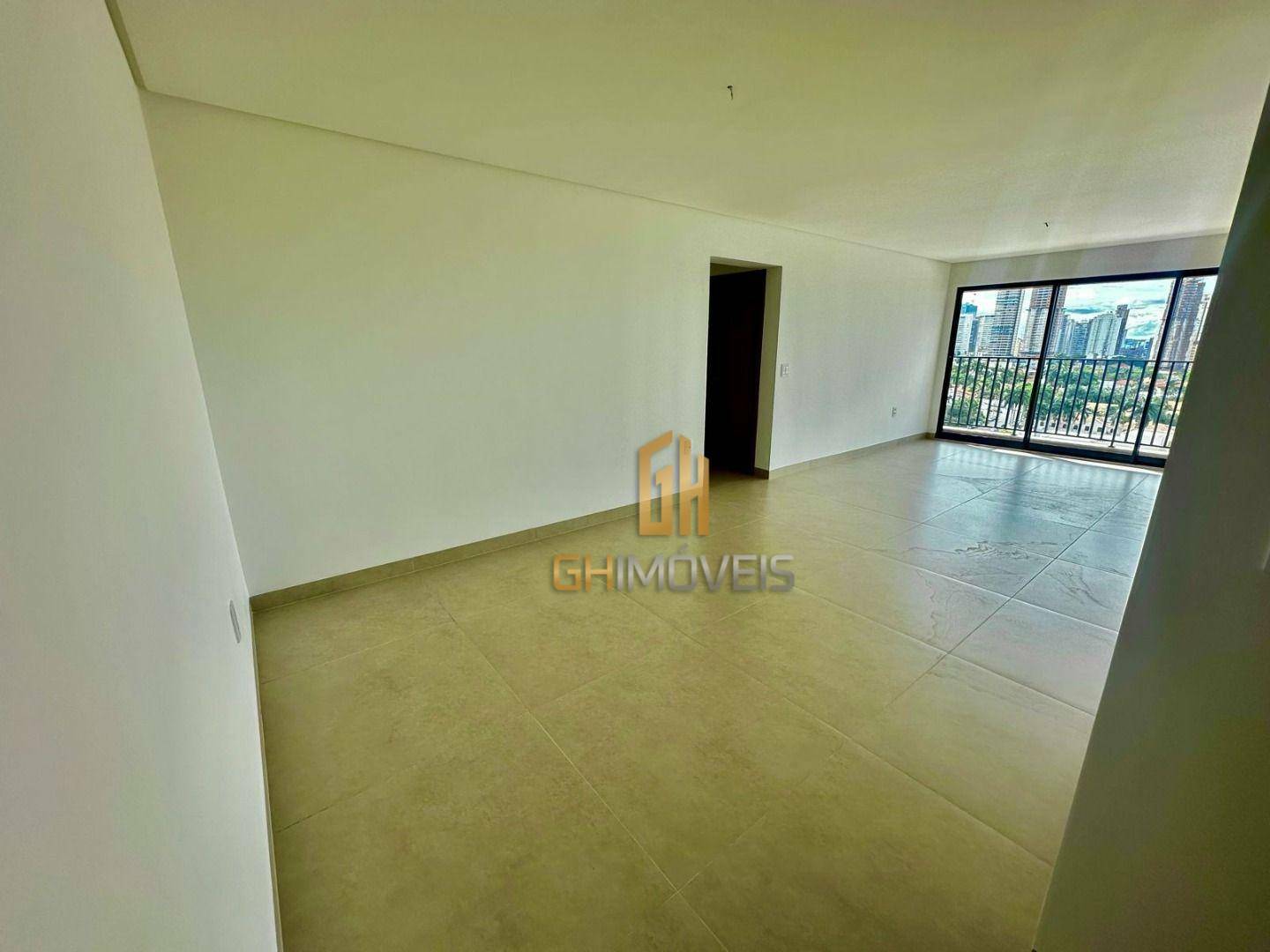 Apartamento à venda com 3 quartos, 116m² - Foto 3