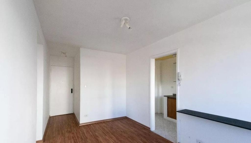 Apartamento à venda com 2 quartos, 70m² - Foto 1