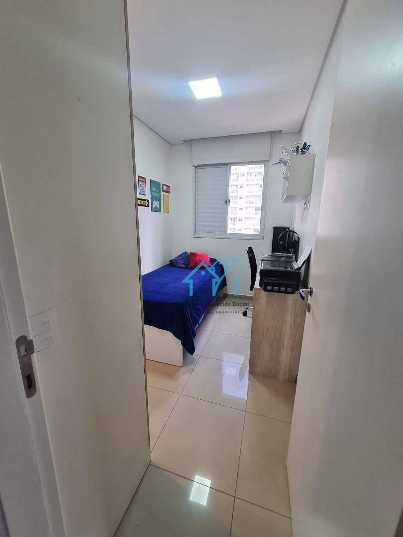 Apartamento à venda com 3 quartos, 75m² - Foto 32