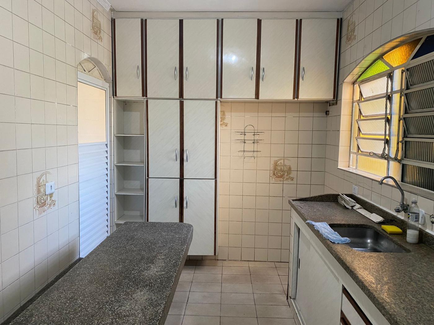 Casa à venda com 2 quartos, 80m² - Foto 12