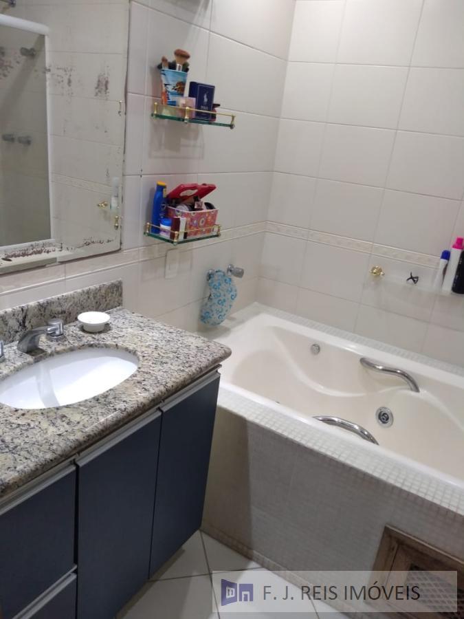 Apartamento à venda com 3 quartos, 140m² - Foto 20