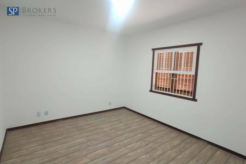 Casa à venda com 4 quartos, 170m² - Foto 18