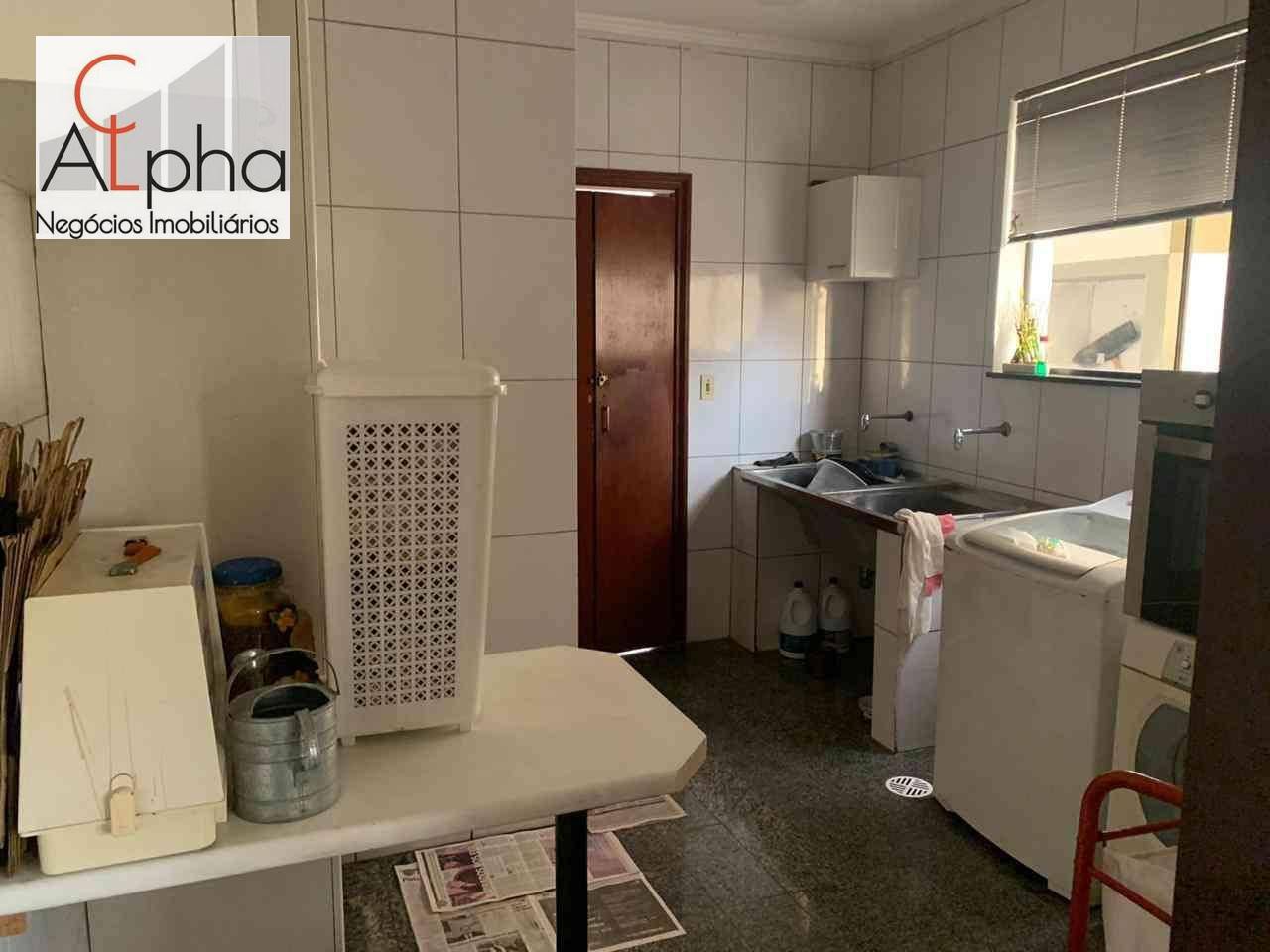 Sobrado à venda com 5 quartos, 600m² - Foto 40