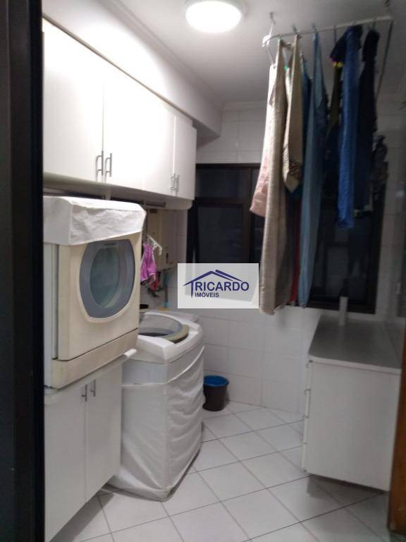 Apartamento à venda com 3 quartos, 140m² - Foto 24