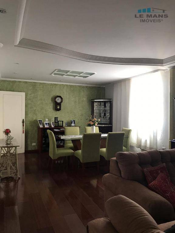 Apartamento à venda com 3 quartos, 156m² - Foto 8