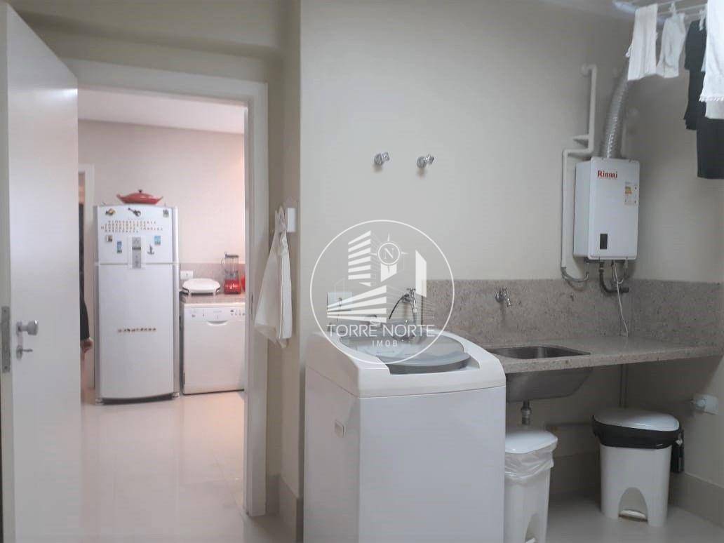 Apartamento à venda com 3 quartos, 250m² - Foto 14