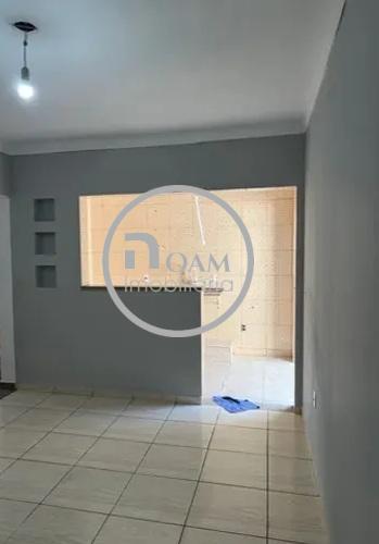 Casa à venda com 4 quartos, 200m² - Foto 3