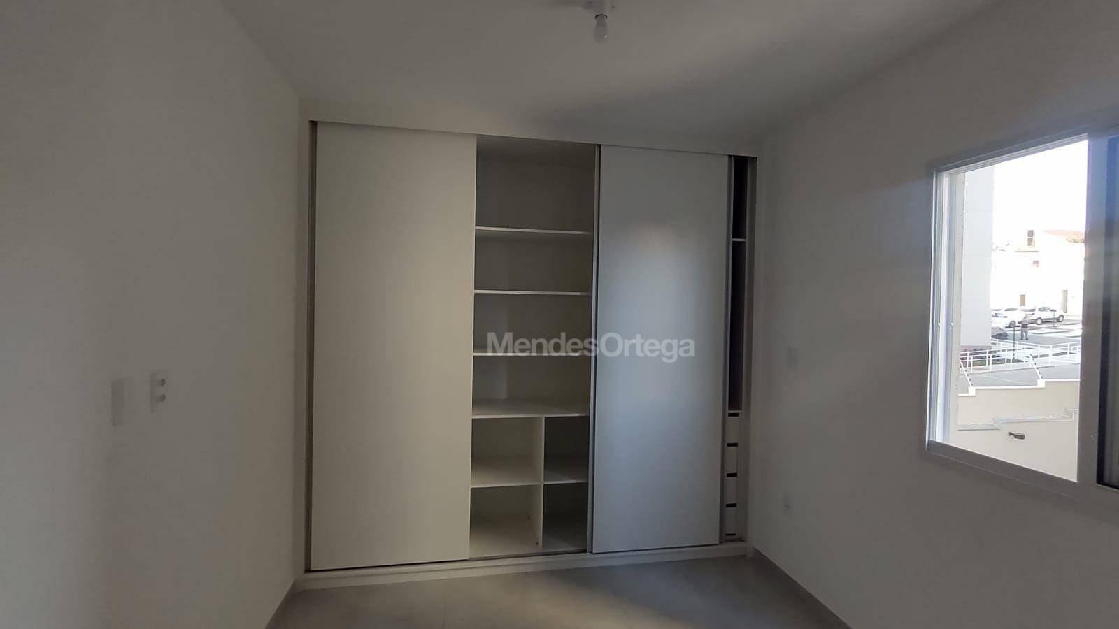 Apartamento à venda com 2 quartos, 62m² - Foto 11