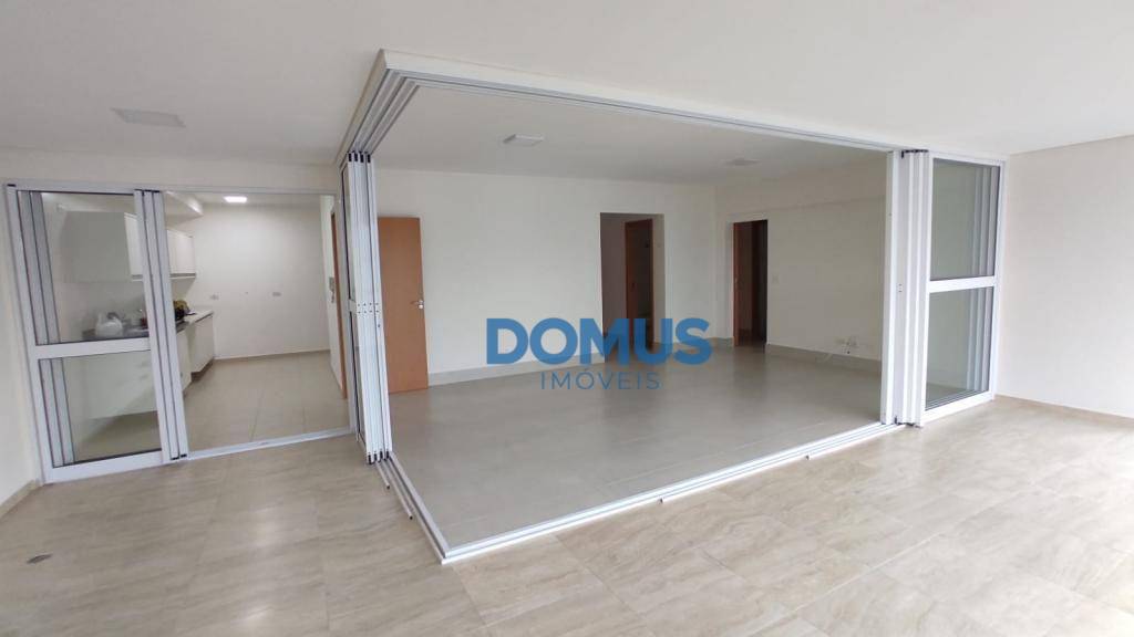 Apartamento à venda e aluguel com 3 quartos, 160m² - Foto 1