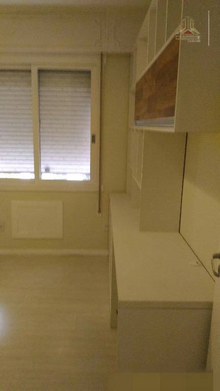 Apartamento à venda com 3 quartos, 121m² - Foto 25