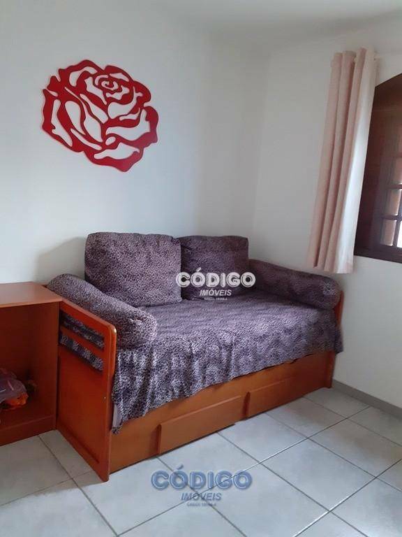 Casa à venda com 3 quartos, 300m² - Foto 14