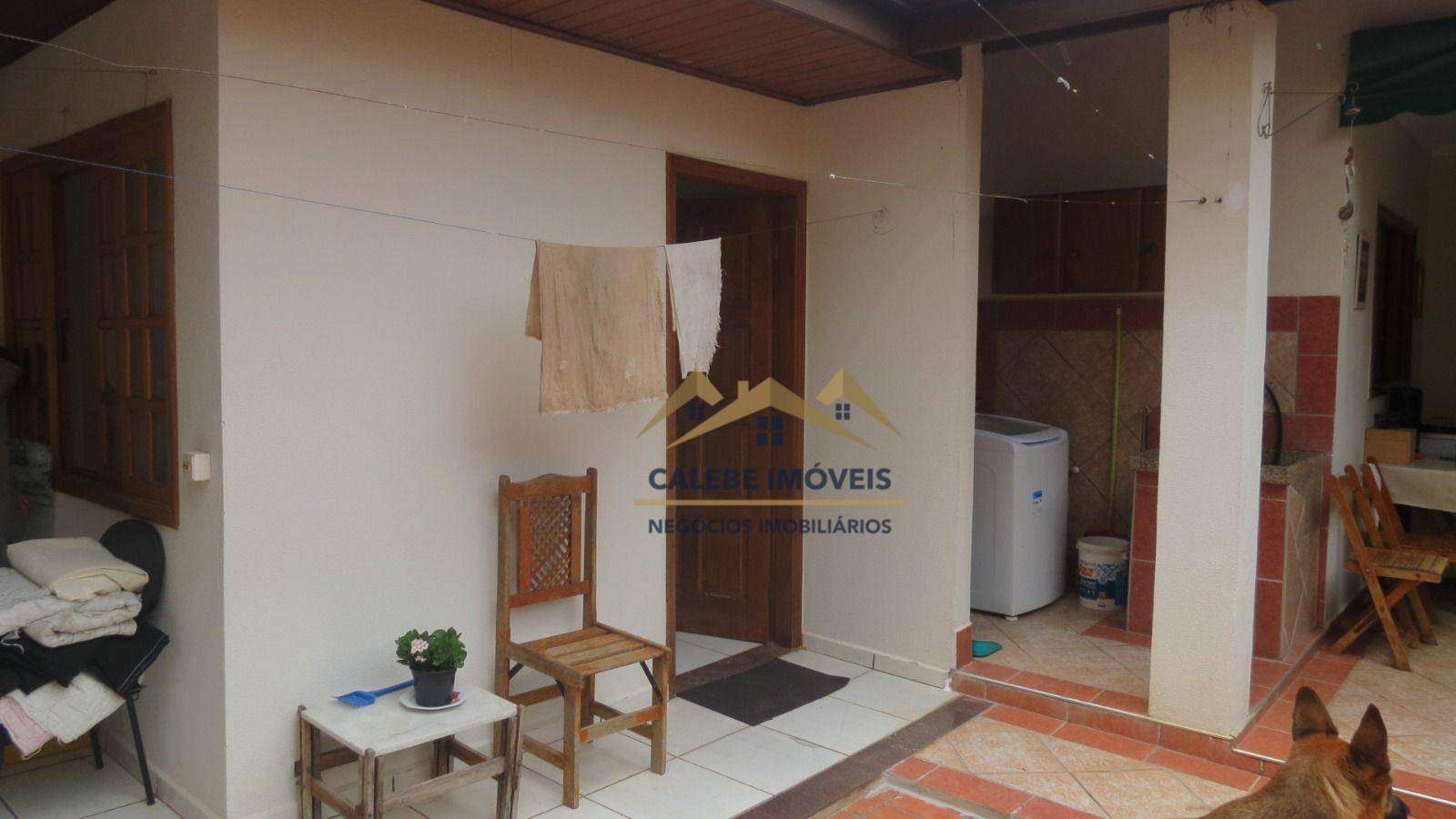 Casa à venda com 4 quartos, 235m² - Foto 15