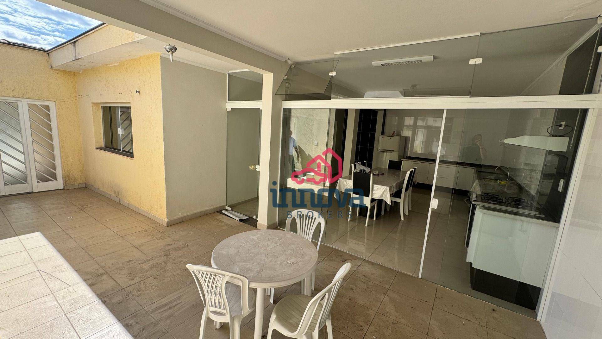 Sobrado à venda com 3 quartos, 250M2 - Foto 8