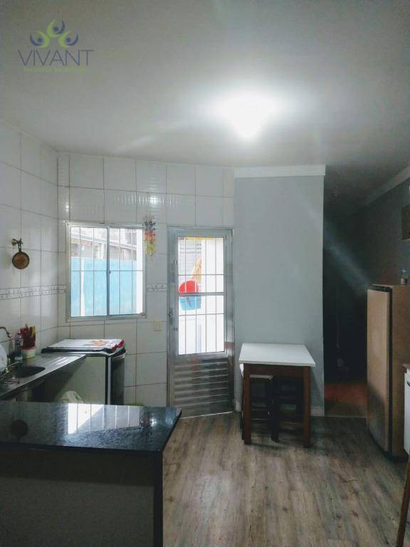 Casa à venda com 2 quartos, 65m² - Foto 10