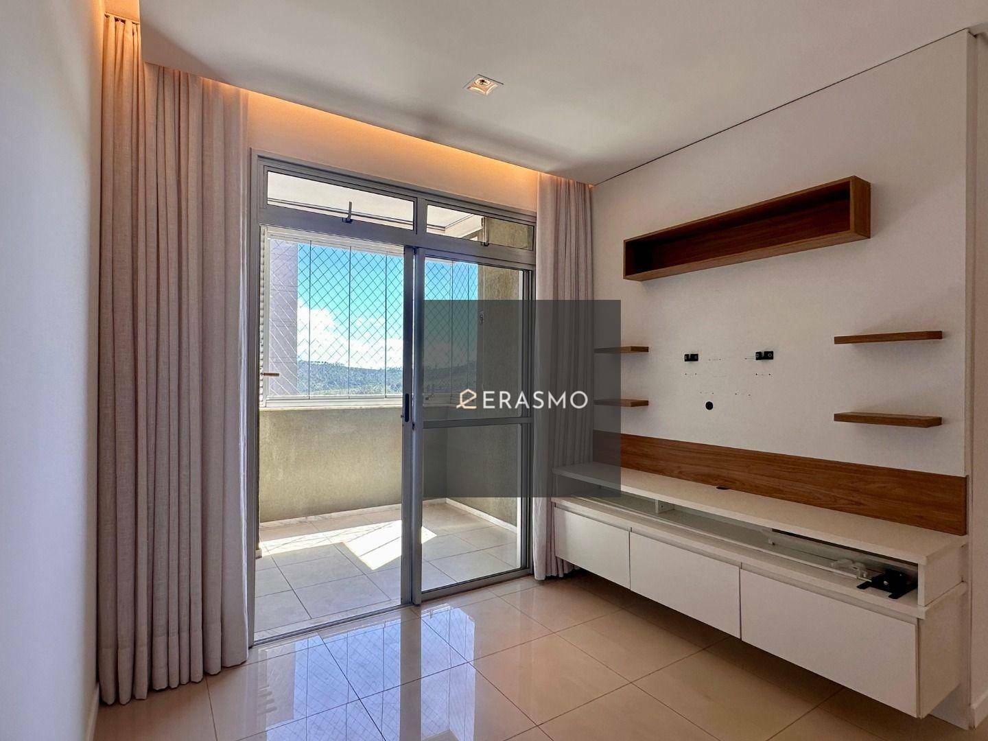 Apartamento à venda com 3 quartos, 86m² - Foto 2