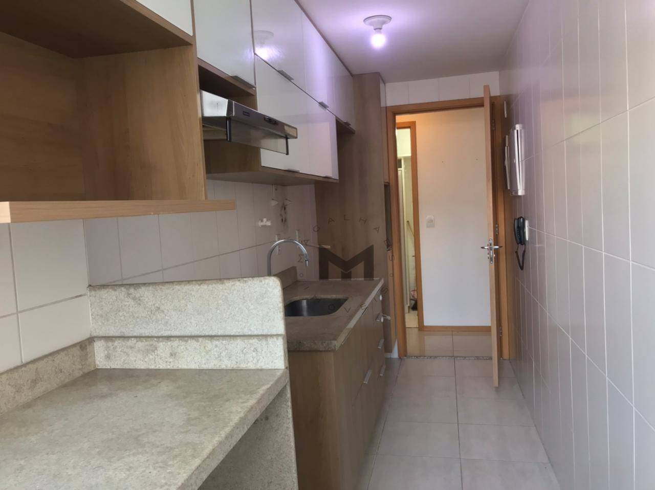 Apartamento à venda com 2 quartos, 80m² - Foto 9