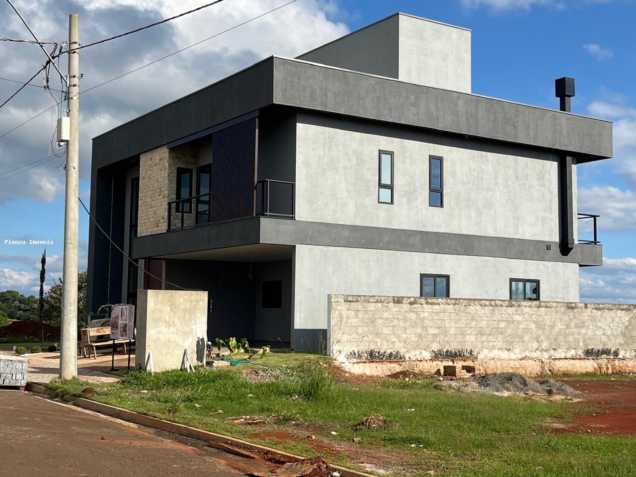 Casa à venda com 3 quartos, 316m² - Foto 15