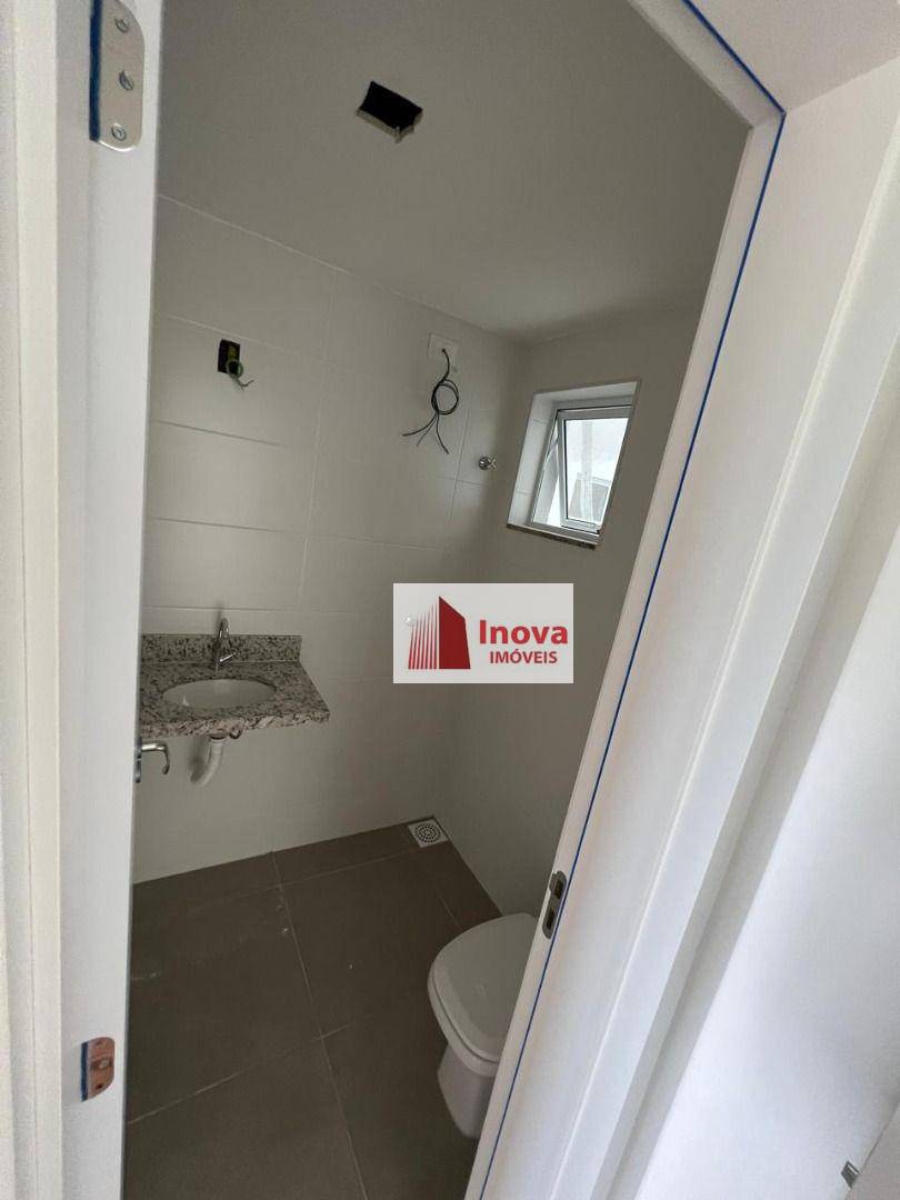 Apartamento à venda com 2 quartos, 62m² - Foto 14