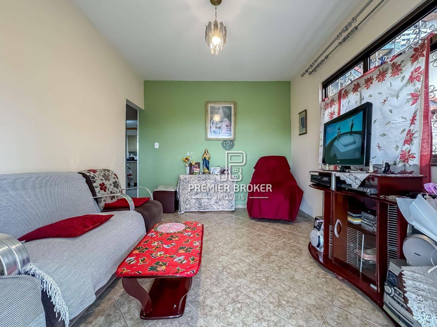 Casa à venda com 2 quartos, 70m² - Foto 5