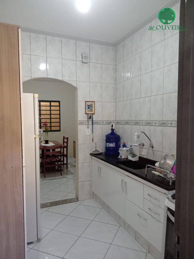 Casa à venda com 3 quartos, 193m² - Foto 12