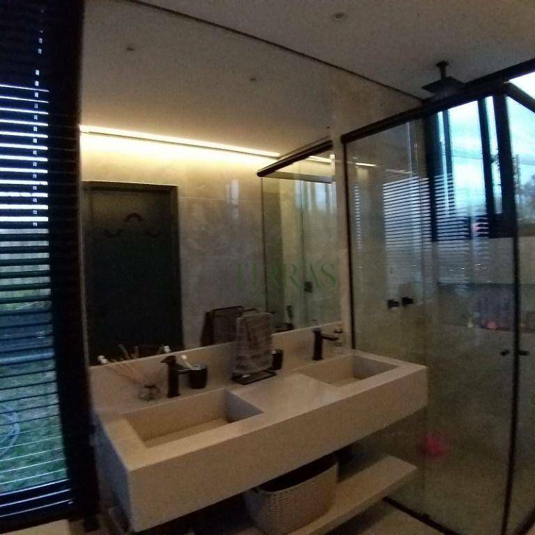 Casa de Condomínio à venda com 3 quartos, 350m² - Foto 18