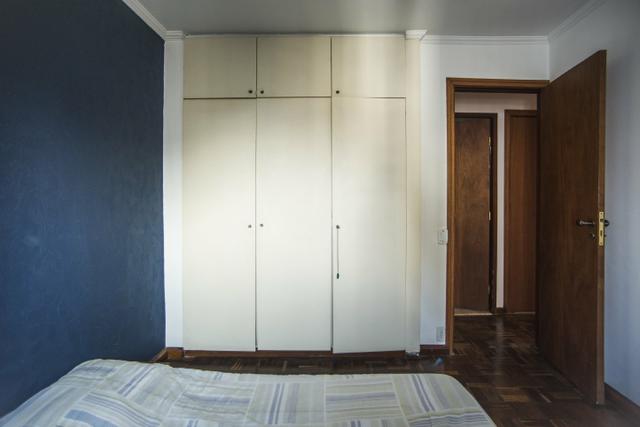 Apartamento à venda com 2 quartos, 75m² - Foto 2