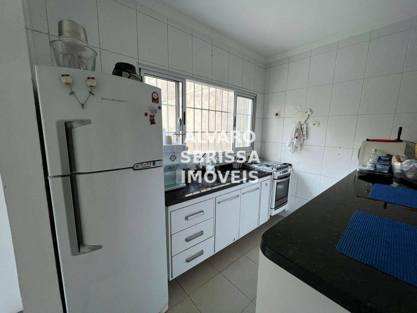 Casa à venda com 2 quartos, 150m² - Foto 6