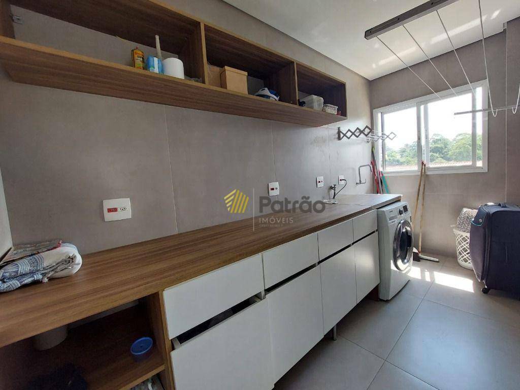 Casa à venda com 4 quartos, 450m² - Foto 46