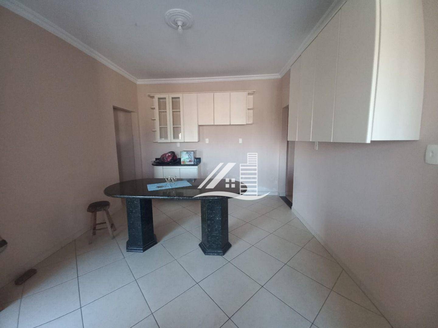 Sobrado à venda com 3 quartos, 144m² - Foto 1