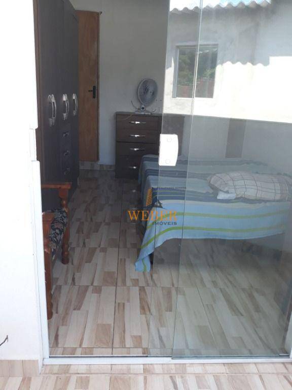 Casa à venda com 3 quartos, 80m² - Foto 14